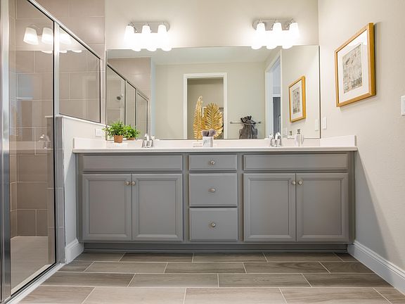 4th image of 15231 Venosa Cir