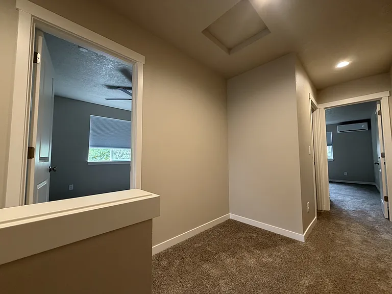4025 Filbert St NE — Photo 20