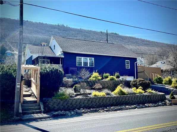 631 E Center St, Nesquehoning, PA 18240
