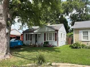 318 E 39th St, Anderson, IN 46013