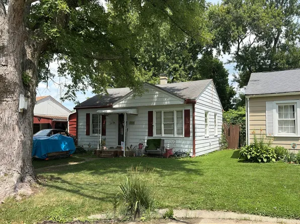 318 E 39th St, Anderson, IN 46013