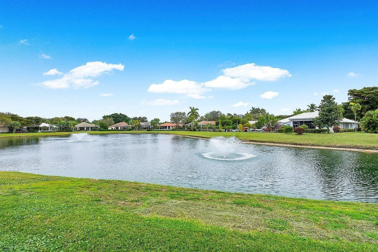 3 bed, 3.5 bath, 2574 sqft, $14,000 — Photo 4