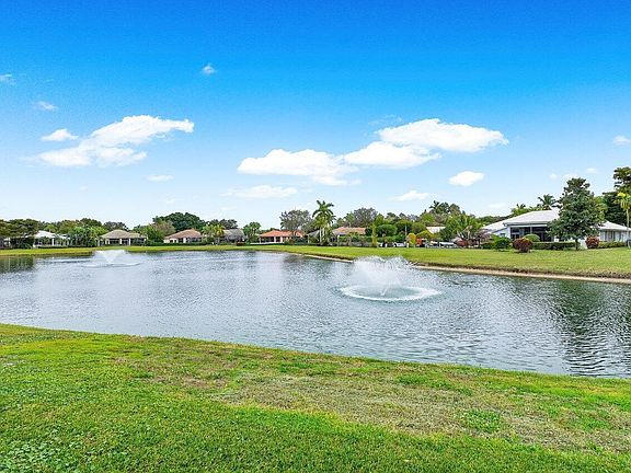 4th image of 3 Bermuda Lake Dr