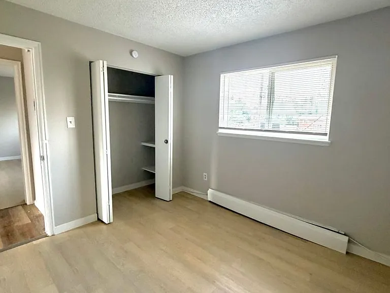 Westwind Apartments — Photo 31