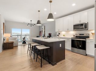 30 Coppersmith, Canton, MA 02021