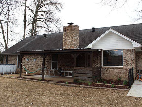 2nd image of 514 Muscadine Ln