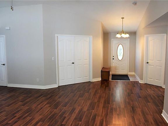3rd image of 5541 77th Ave N