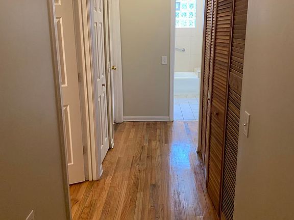 3rd image of 1608 N Luna Ave APT Ge