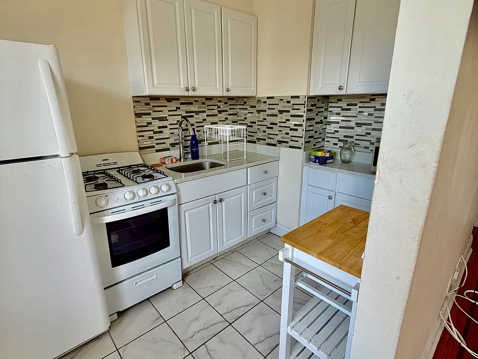 122 Atlantic Ave #4C