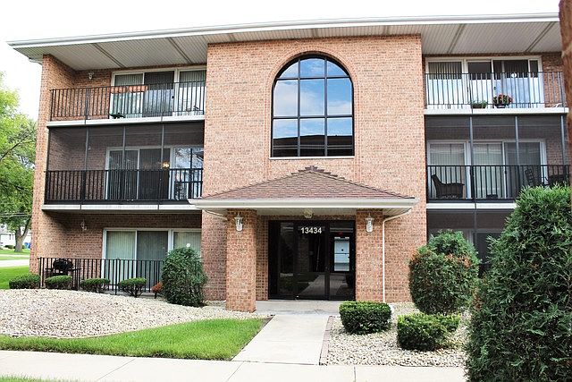 1st image of 13434 E Circle Dr APT 406