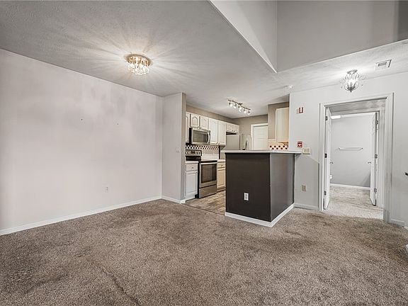 5th image of 3204 Lenox Dr