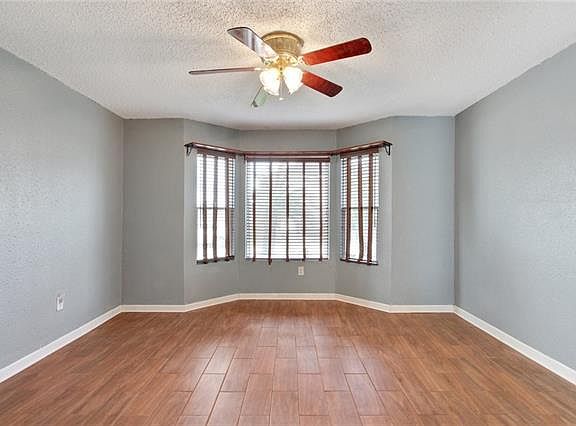 4th image of 287 Southwood Dr