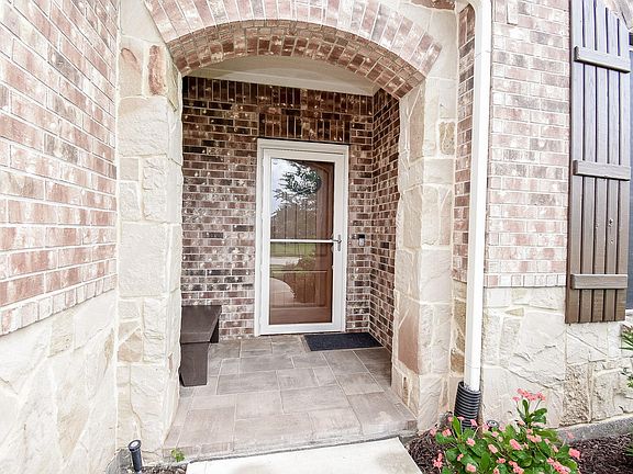 3rd image of 3010 Lacewing Way