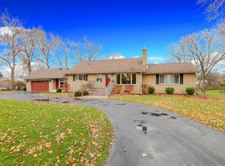 45 Haman Rd, Inverness, IL 60067