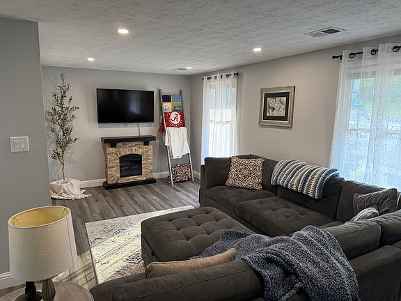4th image of 109 Butternut Ln