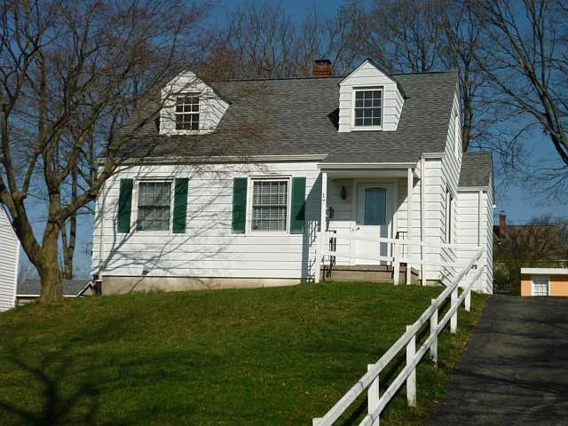 17 Prospect Ave photo 1
