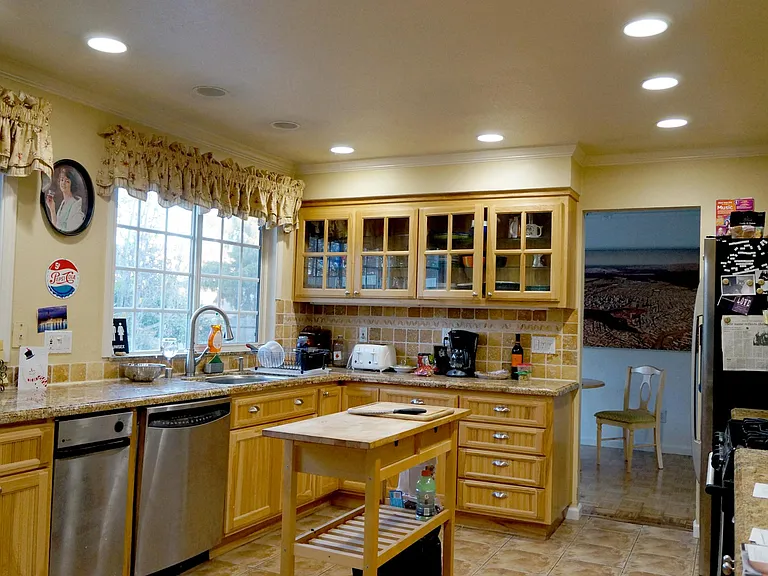 Jacob Ct — Photo 2