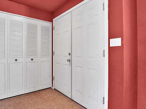 3rd image of 8224 N 32nd Dr