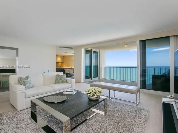 881 Ocean Dr #Penthouse 27e, Key Biscayne, FL 33149