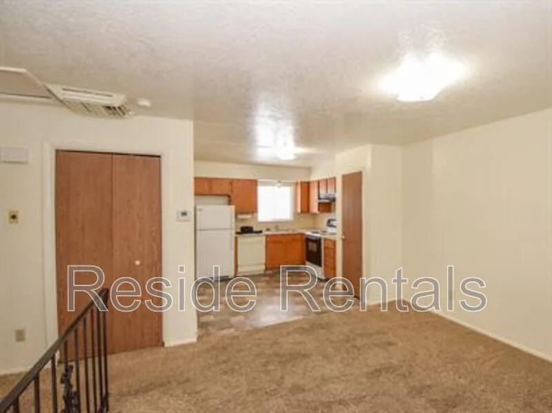 863 W 530 S — Photo 3