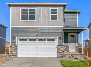 45832 Red Tail Dr, Bennett, CO 80102