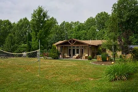 Large flat yard with beautiful views. Completely fenced for pups