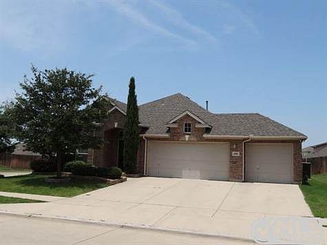 2nd image of 4901 Carrotwood Dr