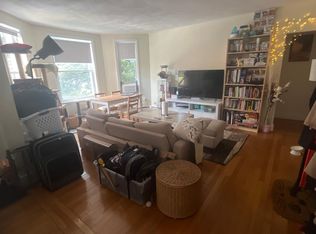 311 Tappan St APT 3, Brookline, MA 02445