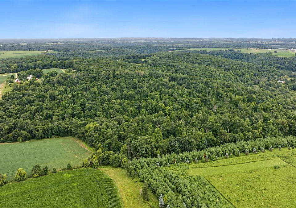 1st image of E7534 Hinkst Hollow Rd