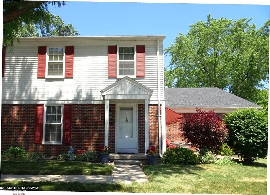 1st image of 24047 Meadow Bridge Dr Unit 52