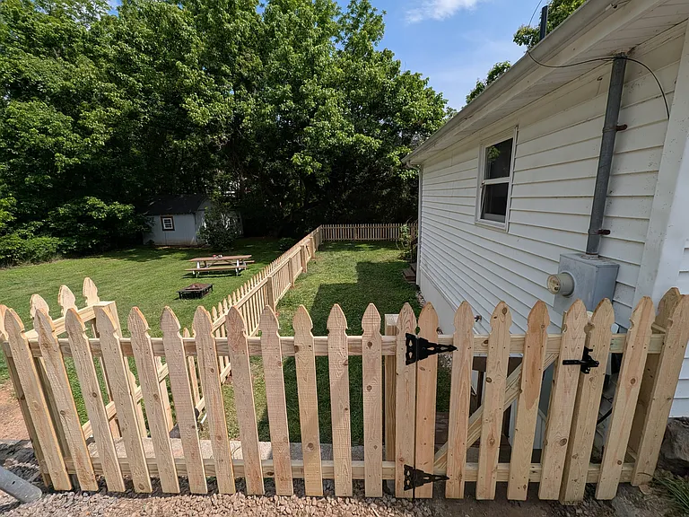 25.5 Woodrow Ave — Photo 15