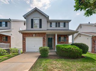 103 Roxbury Dr, O'Fallon, MO 63366