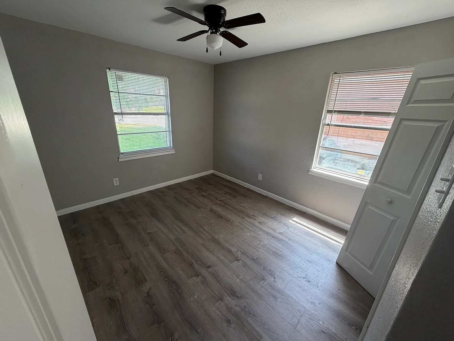 3 bed, 1115 sqft, $1,595 — Photo 3