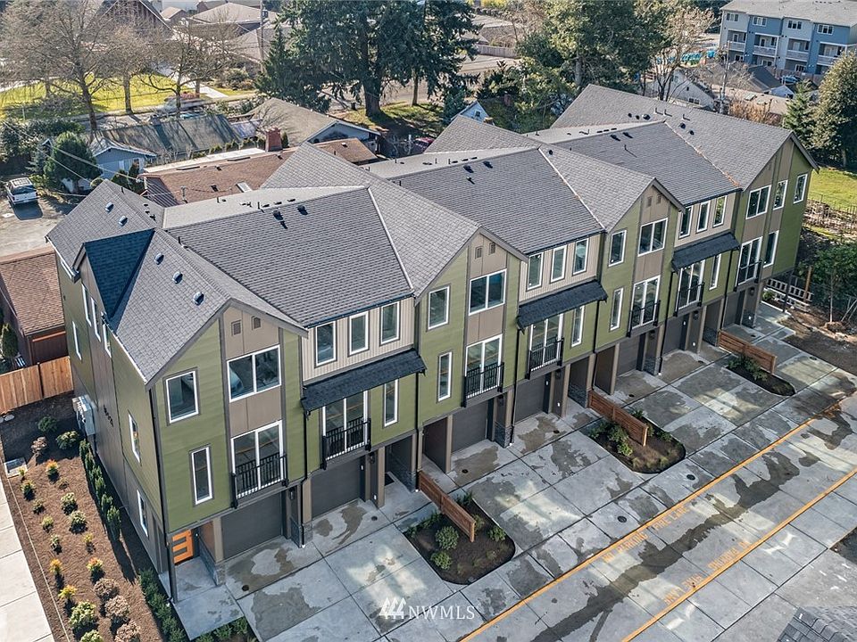 1st image of 18521 1st Avenue NE #7