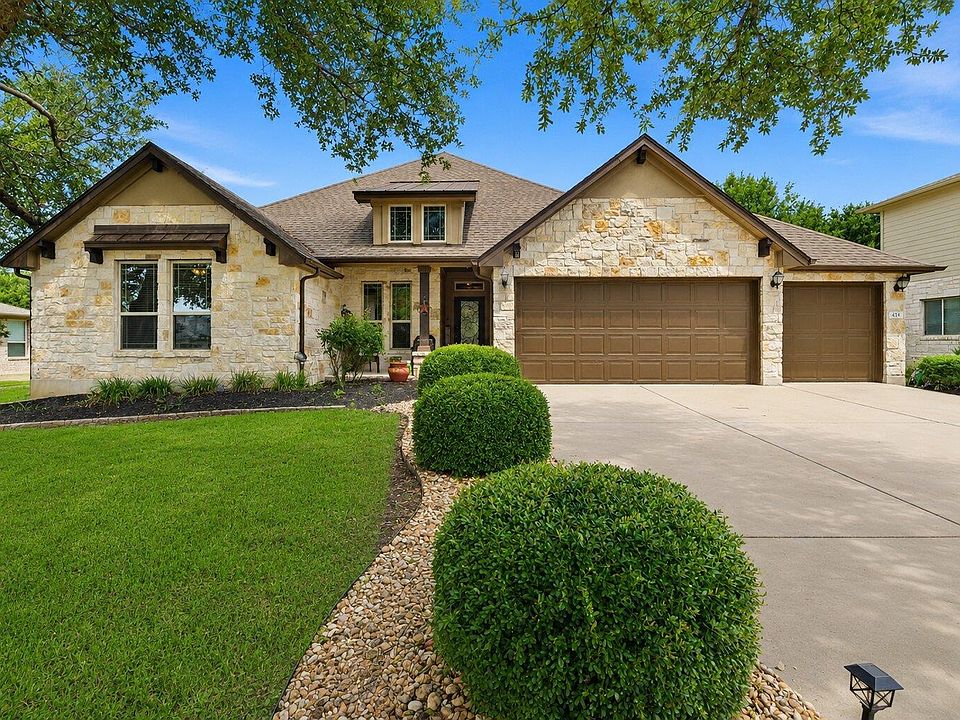 1st image of 404 Grosseto Ln