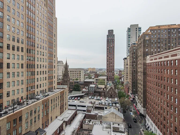The Latham at Seventeenth — Photo 51