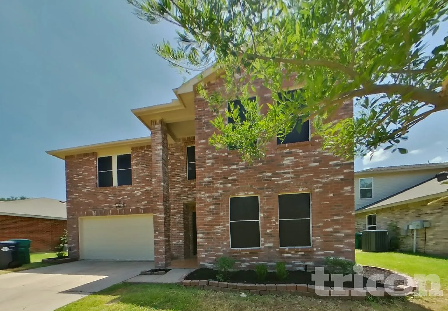 1304 Rambling Brook Trail Denton TX — Photo 2
