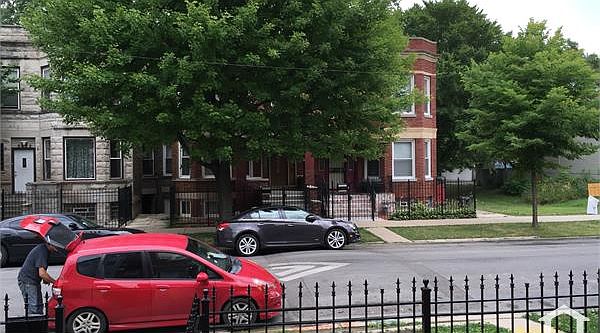 1st image of 2821 W Flournoy St #2