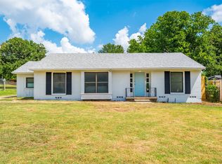 5529 S Hampshire Blvd, Fort worth, TX 76112