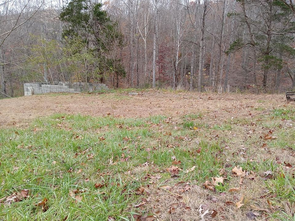 2nd image of 1598 Davis Creek Ln