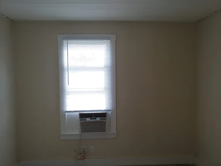 423 Main St #A — Photo 16