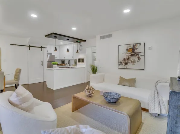 3401 Timmons Ln APT 27, Houston, TX 77027