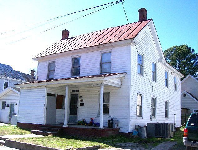 1st image of 901 Hunter St