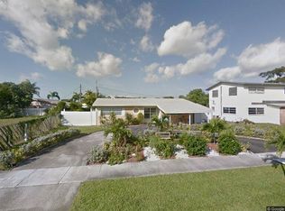 2411 NE 2nd Ter, Pompano Beach, FL 33064