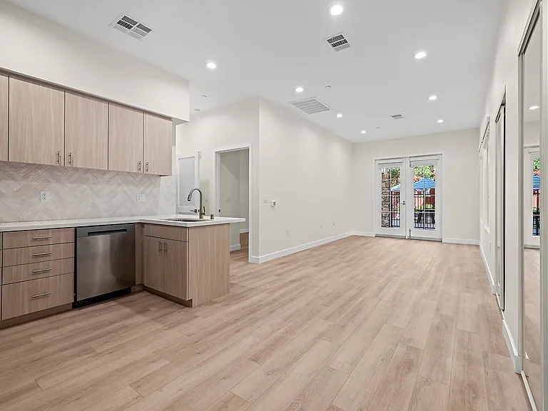 Renaissance at Uptown Orange — Photo 17
