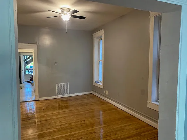 930 W Garfield Blvd #3E — Photo 4
