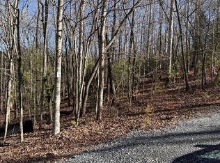 19 Fairview Ln, Morganton, GA 30560