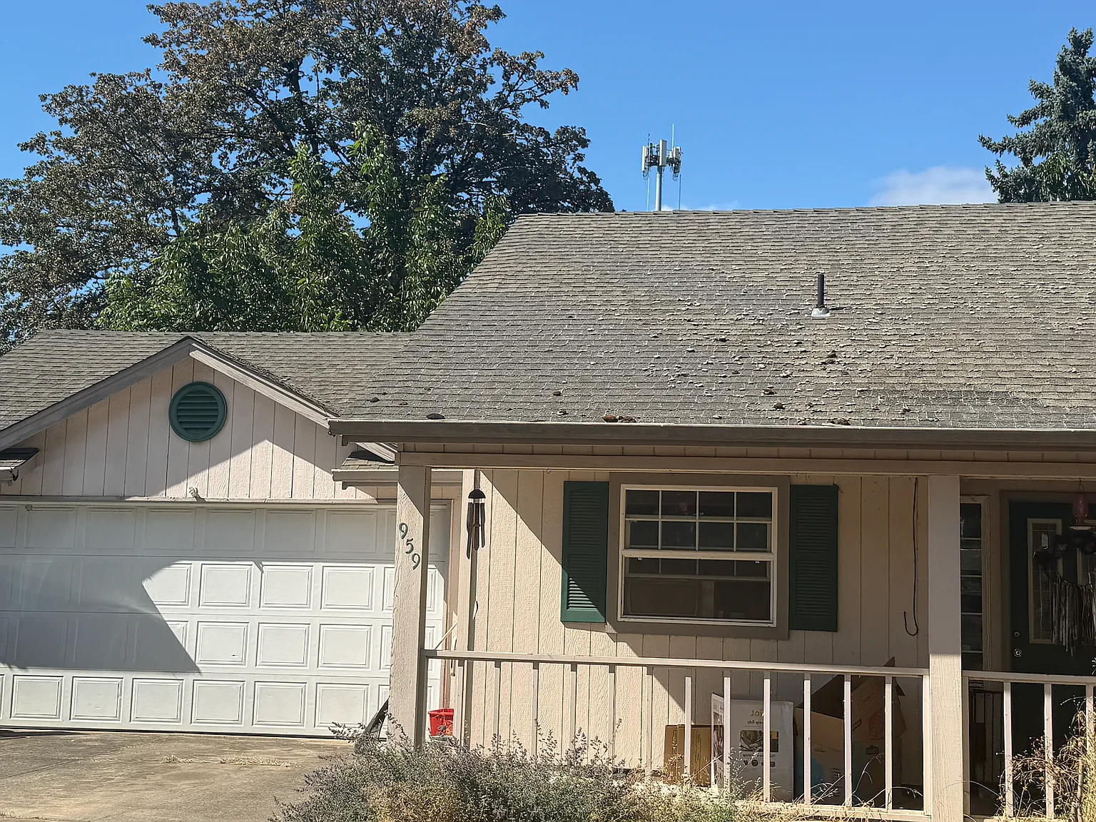 3 bed, 1294 sqft, $2,600 — Photo 1