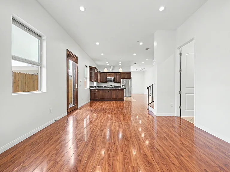 6069 Horner St #3 — Photo 5