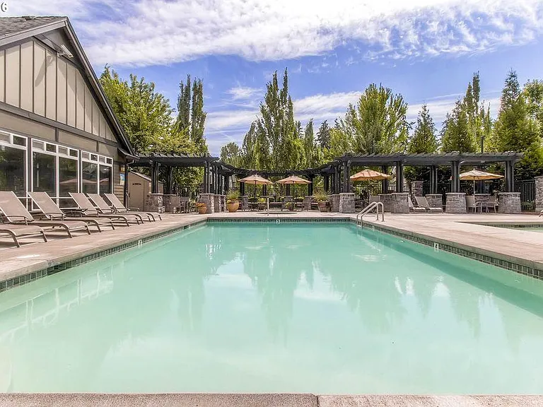 1060 SE Portlandia Ave — Photo 19